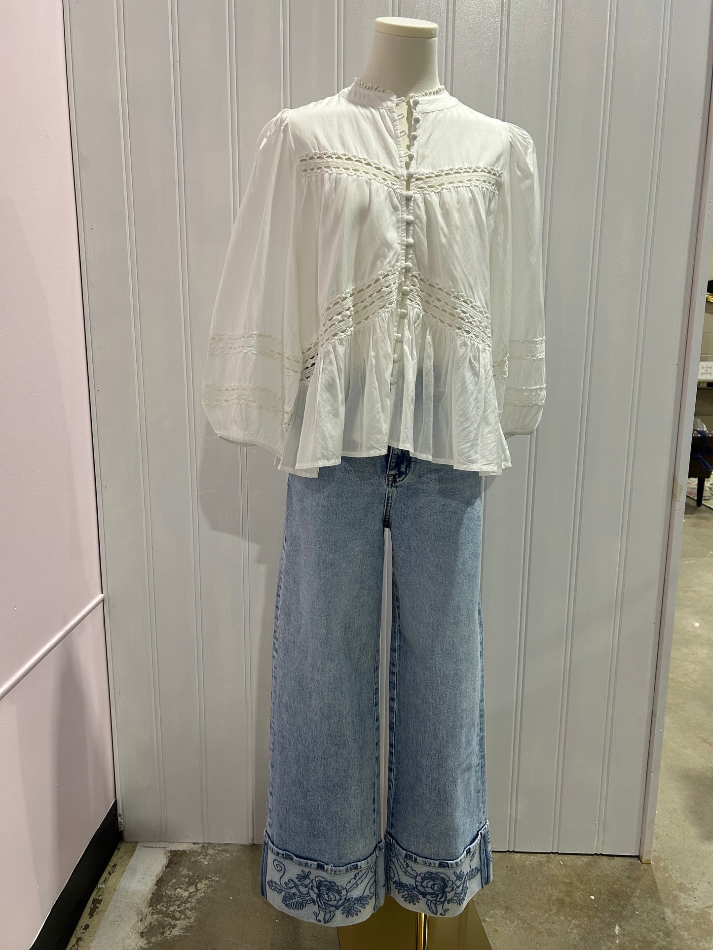 Cuff Embroidered Denim